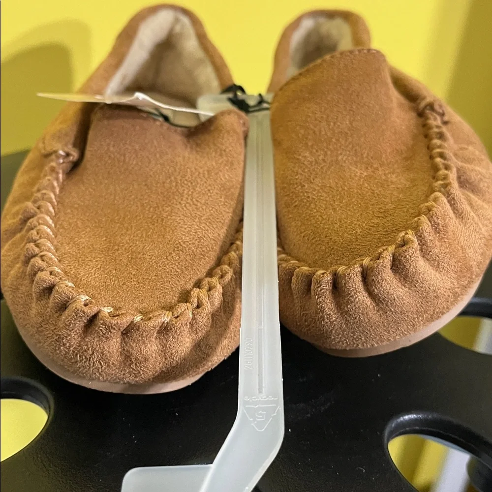 Thereabouts Faux Suede Moccasin Slippers – Kids 12/13 – NWT